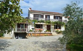 Apartments Mare